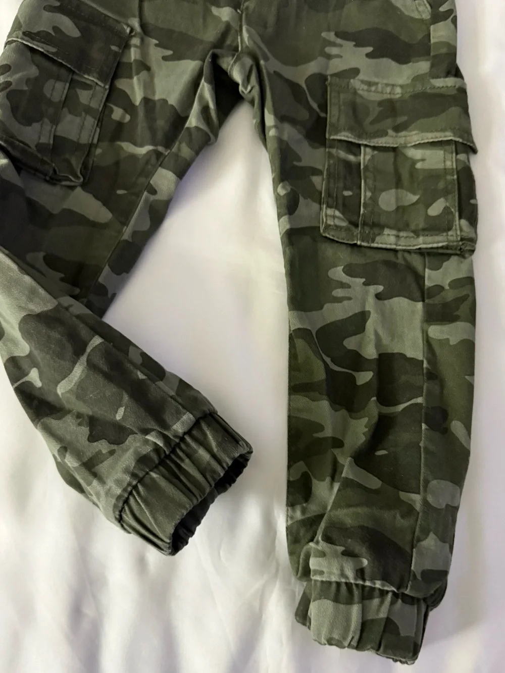 Old Navy Kids 2p Jogger Bundle - Black & Camo